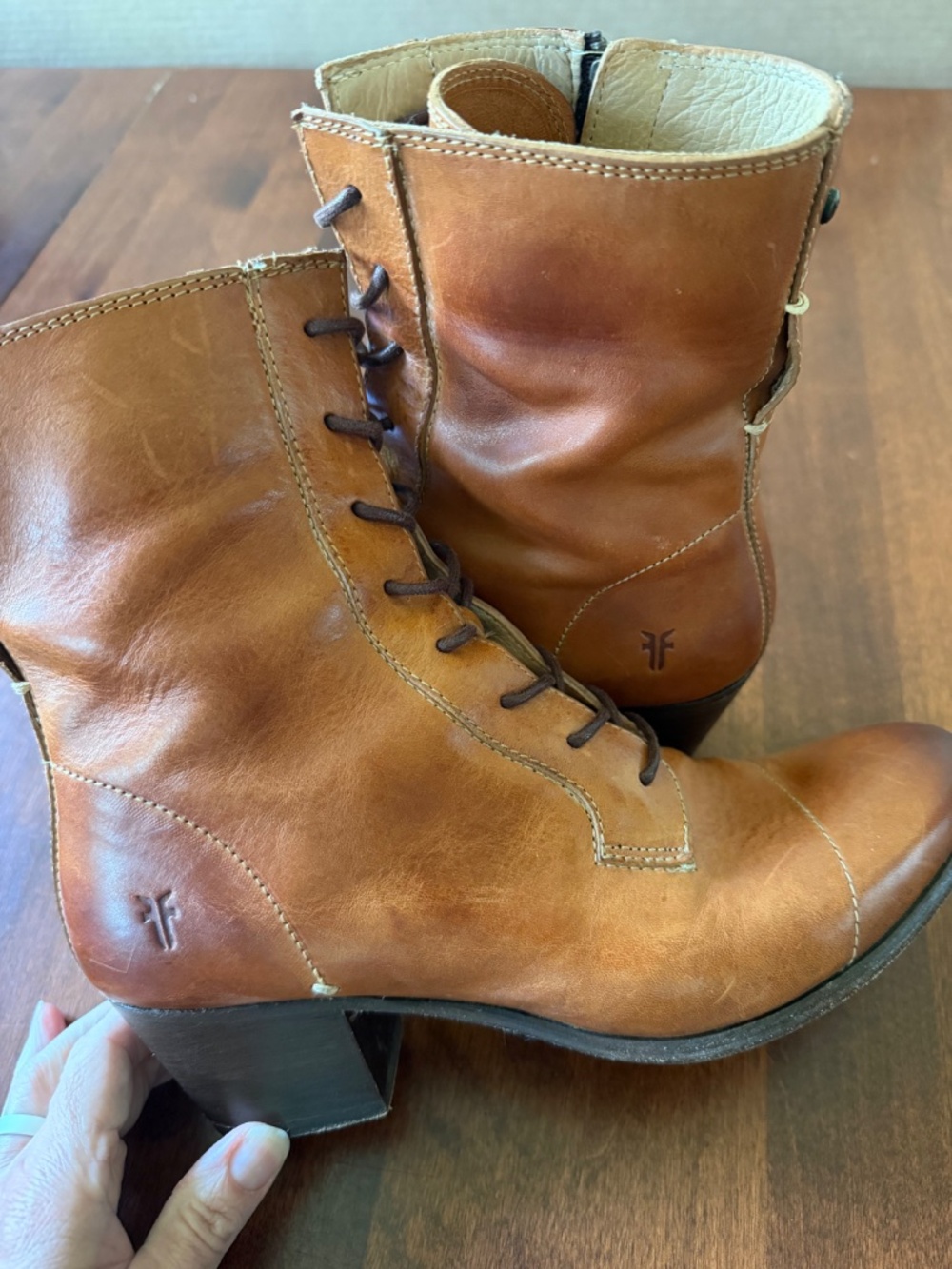 FRYE Courtney Lace Up Ankle Boots 9 - worn twice